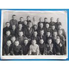 Фото школьников 4-го класса с учительницей. 13х18 см.