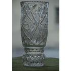 Ваза хрустальная  ( высота 21,5 см , диаметр 9,5 см)    целая