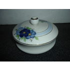 Шкатулка ( Сахарница) НЕЗАБУДКА. СССР. Фарфор. Довбыш 50-е годы