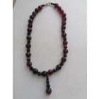 Бусы гранатовое стекло