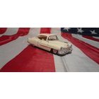 Машинка (модель) Kinsmart 1:43 Cadillac Series 62 Coupe 1953