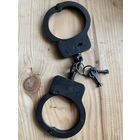 Советские оригинальные наручники из системы Внутренних Войск. С ключами по-родне.