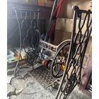 Чугунная станина для швейной машинки Singer