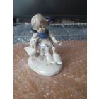 Статуэтка " девочка и гуси". Германия