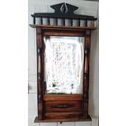 Зеркало в  старинной дубовой  раме.  В ремонт !