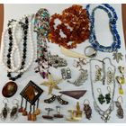 Бижутерия. Брошь Запонки Серьги Клипсы бусы. С рубля