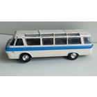 Модель ЗиЛ 118 Юность