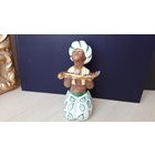 Фарфоровая статуэтка СССР Мальчик арапченок с кинжалом Киев