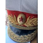 Кокарда генерала СССР на повседневную и парадную фуражки-ранний тип без заклёпок! От состояния и цена!