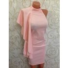 Платье коктейльное два цвета на 42-44 размер. Новые, с этикеткой. Попросила продать подруга, ей не подошли по размеру, заказывала где-то. Цвет белый и персиковый. Очень красиво лежит на плече.