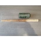 Бетонный корпус с колышком.