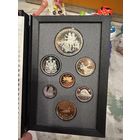 1 канадский доллар