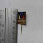 Значок мебель из ЧССР Москва 70