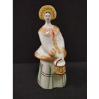 Статуэтка фарфоровая Барышня с ведром, СССР