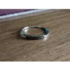 Серебряное кольцо с черными фианитами размер 17,5