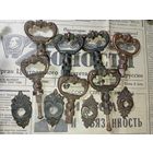Мебельная фурнитура СССР . ( Не магнит )