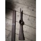 Малая кирка и рашпиль.