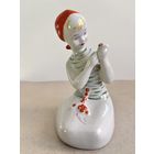 СТАТУЭТКА ФАРФОРОВАЯ " ЯГОДКА ". 13*7,5*8,5 СМ. МИНСКИЙ ФФЗ. СМ.КЛЕЙМО , ФОТО И ОПИСАНИЕ.