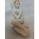 Девушка на пляже. 13 см.