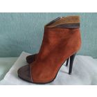 Ботильоны, Марко, р.39