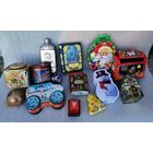 Подарочные и чайные коробочки из жести.