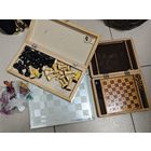 Шахматы 3 штуки. Советские и стеклянные.