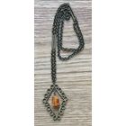 Кулон на цепочке. Колье