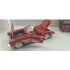 Модель 1:18 Motormax 1958 Chevrolet Corvette