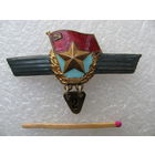 Знак сверхсрочника за выслугу лет в СА СССР. тяжёлый