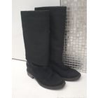 Сапоги Ekonika зима 39, замша, войлок, натур. Мех.  Стильные базовые сапоги трубы. Самая актуальная трендовая модель 2025-2026 г. При этом классика, которая актуальна всегда!  Сезон зима. Размер 39. Н