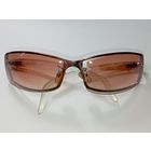 Представлены винтажные солнцезащитные очки (или готовые очки для коррекции зрения с тонировкой