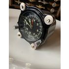 РЕДЧАЙШИЙ в таком сохране часовой" блок М 55" от ЧЧЗ не только для измерения времени в часах и минутах, но и коммутации цепи в соответствии с заданной временной программой!