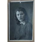 Фото Нины Уточкиной. 1937 г. 8.5х13.5 см