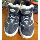 Кроссовки фирменные, р-р 39 (можно пробовать и 38)