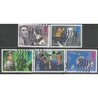 Британия. 50 лет телепрограммам для детей. 1996г. Mi#1652-56. Серия.