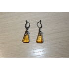 Серьги времён СССР с подвесками из стекла.