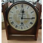 Часы Весна СССР. Дерево. На ходу. Нечастые.