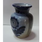 Вазочка 50-60-е годы Германия. Высота 9.8 см. Майолика.