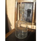 Графин с пробкой стаканчиком.