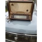 Одна из первых радиол 2 класса ламповая "Аврора"-1954 !!! год-на шкале ещё название радиовещательной станции г.Сталино! Будущий Донецк.