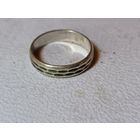 С рубля без мц. колечко номер 2. 925пр. диам 1.7см.