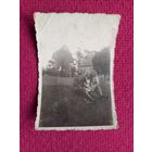 Польская старая фотография. Польский солдат, девушки.