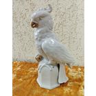 Статуэтка фарфоровая Попугай с золотым шаром, Германия