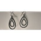 Серьги с маленькими камушками