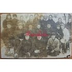 1910-е групповое фото на картоне ретро типажи