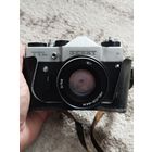 Фотоаппарат зенит,с большим объективом Гелиос 44-м,с рубля