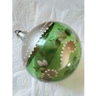 Елочный шар с фосфорным рисунком, светится в темноте.Большой.