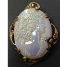 Винтажная Чешская брошь Камея, глушёное стекло, времён СССР. Очень эффектная