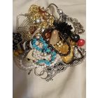 Лот бижутерии