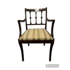 Старинное английское кресло